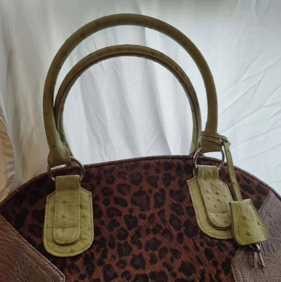 Mito Milan Overnight Bag EUC ❤️ - Picture 3 of 17